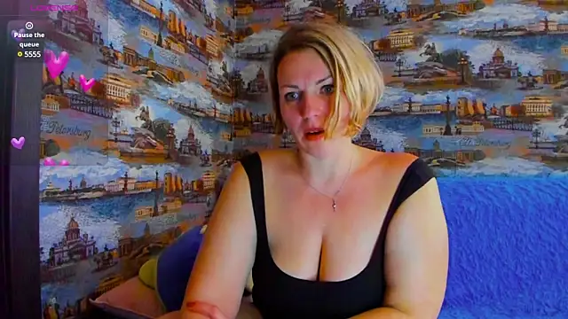 LadyLucky  online show from March 13, 2:49 am