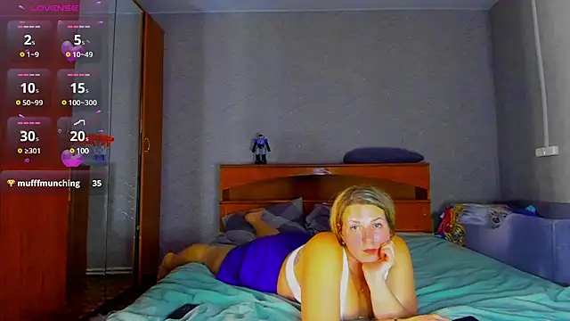 LadyLucky  online show from March 14, 6:53 am