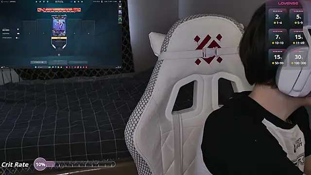 Luna Loveee online show from February 28, 5:08 am