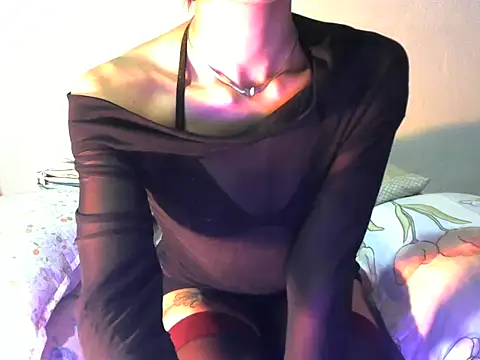 Snapshot of _luckylips chatting on March 31, 7:03 pm luckylips online show from March 31, 7:03 pm