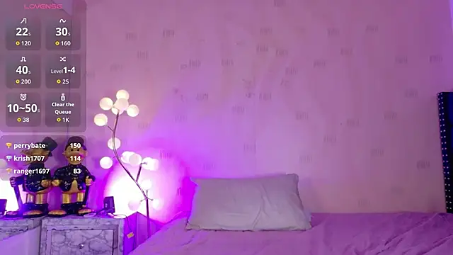 innocenthazel online show from March 16, 1:00 am