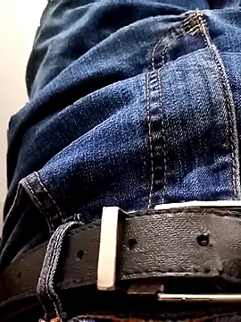 magrinhogostoso696 online show from September 14, 12:10 am