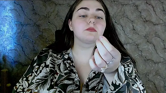 Snapshot of kitsune_8 chatting on September 12, 1:11 pm kitsune 8 online show from September 12, 1:11 pm