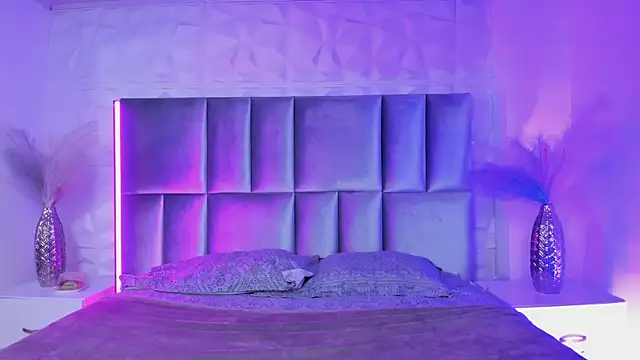 Selene bennet online show from April 9, 3:39 am