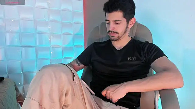 AlejandroStormm online show from July 19, 5:55 am