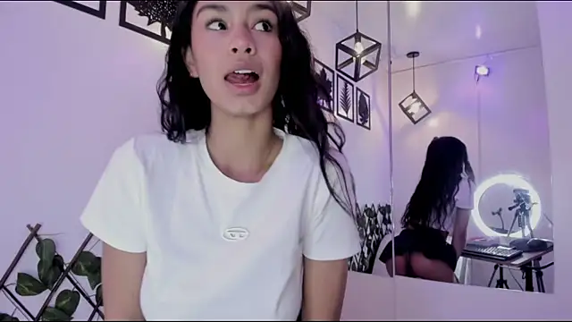 Anniie  Evans online show from March 10, 2:37 pm