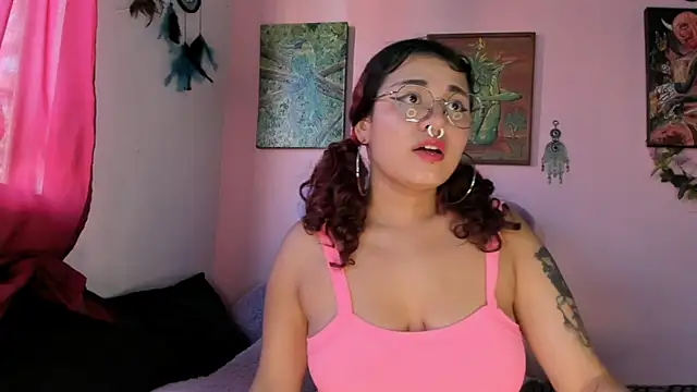 Snapshot of Maddy_Jhonsson chatting on June 24, 9:47 pm Maddy Jhonsson online show from June 24, 9:47 pm