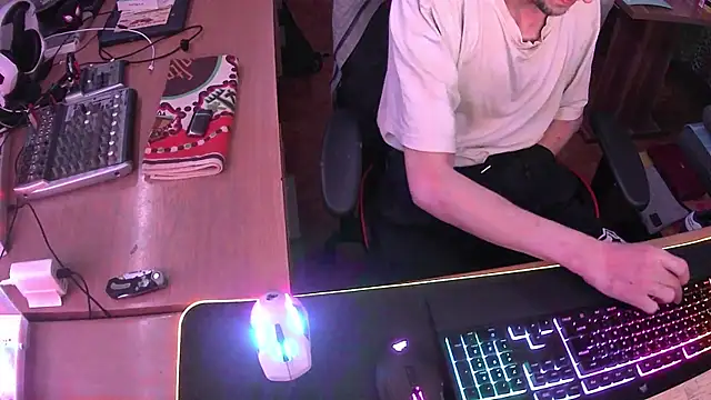 DerGeileLoveboy online show from October 10, 5:28 am