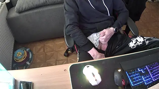 DerGeileLoveboy online show from October 22, 9:53 am