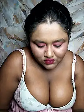 Snapshot of horny_diana chatting on January 17, 5:49 pm horny diana online show from January 17, 5:49 pm