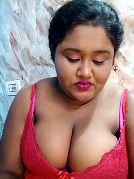 Snapshot of horny_diana chatting on February 24, 5:55 pm horny diana online show from February 24, 5:55 pm