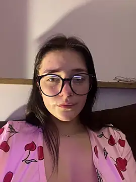Snapshot of brinkangelikaa chatting on February 22, 11:03 pm brinkangelikaa online show from February 22, 11:03 pm