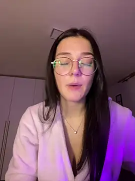 Snapshot of brinkangelikaa chatting on February 26, 5:50 pm brinkangelikaa online show from February 26, 5:50 pm
