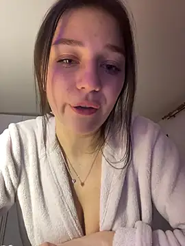 Snapshot of brinkangelikaa chatting on March 4, 7:54 pm brinkangelikaa online show from March 4, 7:54 pm