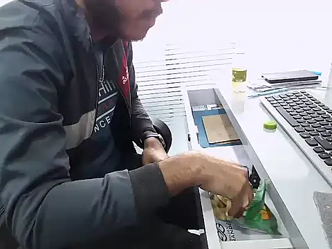 rahulkajuuu0909 online show from December 23, 5:49 am