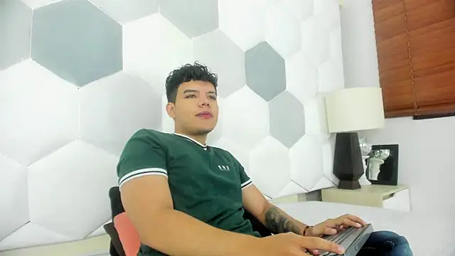 Axel Forte online show from April 1, 2:14 pm