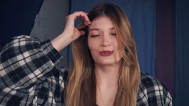 AnnisAtlee online show from October 20, 6:25 am