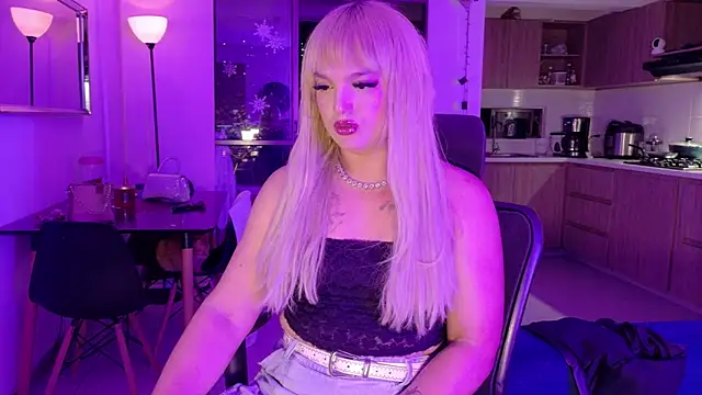 ScarletThompsonx online show from February 6, 3:33 am