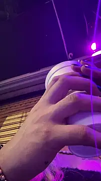 ScarletThompsonx online show from April 12, 3:11 am