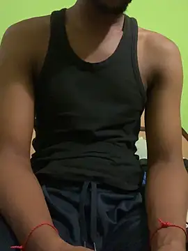 Snapshot of BttmGuy01 chatting on April 4, 10:29 pm BttmGuy01 online show from April 4, 10:29 pm
