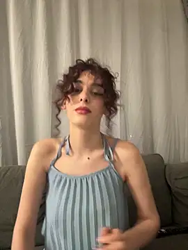 Snapshot of Mazzekyn chatting on May 8, 6:13 pm Mazzekyn online show from May 8, 6:13 pm