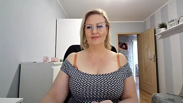 DianaLive online show from March 28, 11:43 am