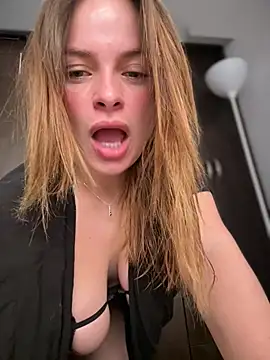 gynna kimera online show from February 9, 3:38 pm