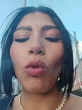 Kylie brazt online show from March 4, 11:00 pm