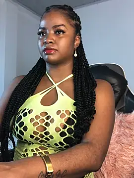 Snapshot of ValerieBlakee chatting on July 23, 6:28 pm ValerieBlakee online show from July 23, 6:28 pm