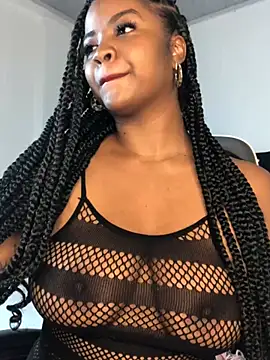 Snapshot of ValerieBlakee chatting on July 24, 8:29 pm ValerieBlakee online show from July 24, 8:29 pm