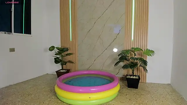 flor herrera01 online show from April 25, 3:20 am