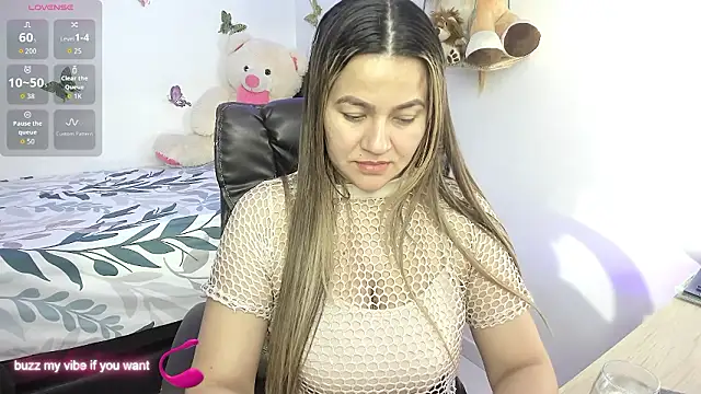 Snapshot of chanell__toledo chatting on February 28, 12:44 am chanell toledo online show from February 28, 12:44 am