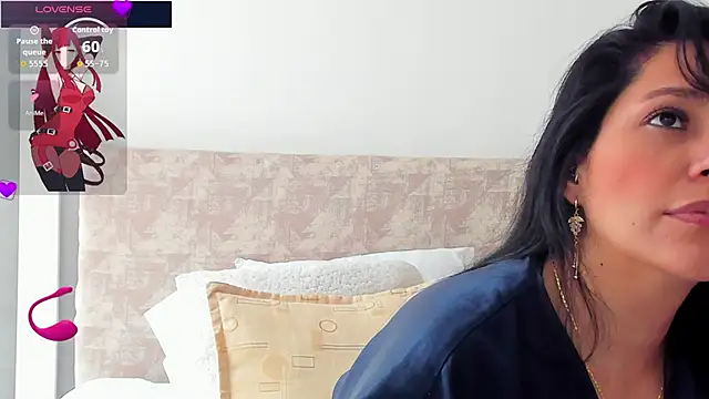 Snapshot of isabellarous- chatting on April 29, 7:53 pm isabellarous- online show from April 29, 7:53 pm