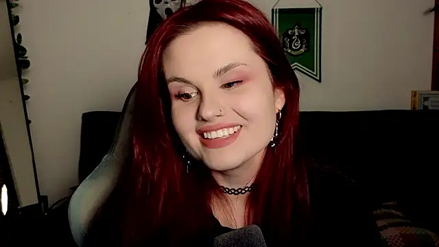 Della Ideal online show from December 3, 6:17 pm