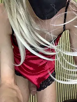 Femboylili online show from May 23, 10:14 pm