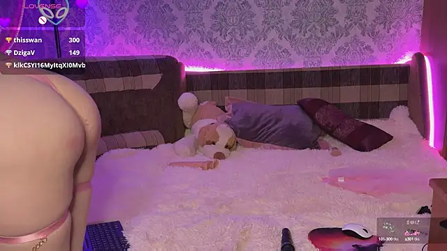 Snapshot of Velvettouch_ chatting on March 4, 9:22 pm Velvettouch  online show from March 4, 9:22 pm