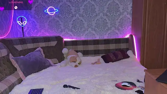 Snapshot of Velvettouch_ chatting on March 16, 3:04 am Velvettouch  online show from March 16, 3:04 am