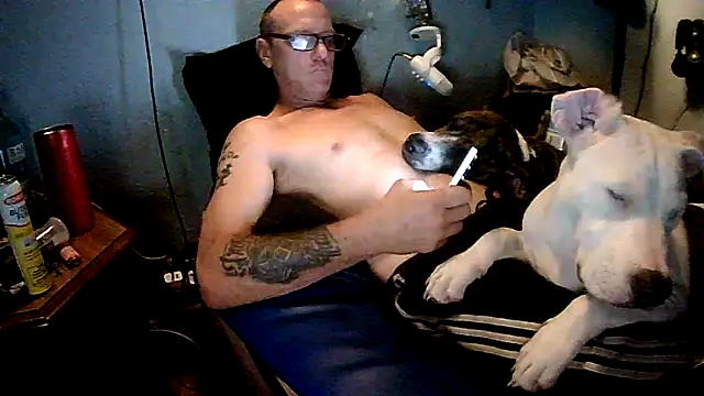 Snapshot of PornStro921 chatting on June 9, 6:08 pm PornStro921 online show from June 9, 6:08 pm