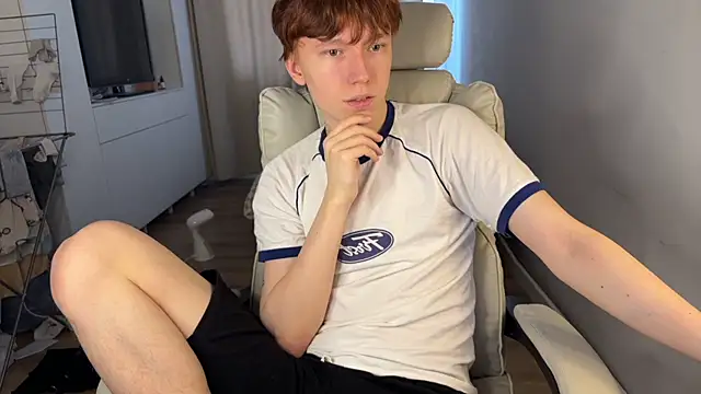 Snapshot of tommy_colson chatting on November 4, 10:47 am tommy colson online show from November 4, 10:47 am