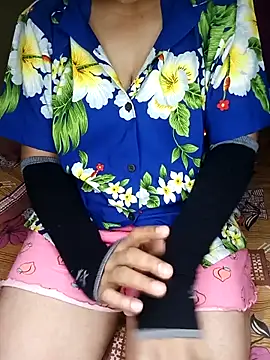 Snapshot of geetha_telugu_kan277 chatting on October 8, 3:53 pm geetha telugu kan277 online show from October 8, 3:53 pm