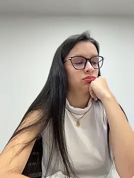 Soy Sara7 online show from May 13, 7:55 pm