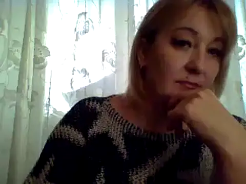 Snapshot of ArielXLoveresss chatting on February 25, 11:30 am ArielXLoveresss online show from February 25, 11:30 am