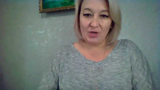 Snapshot of ArielXLoveresss chatting on October 17, 1:03 pm ArielXLoveresss online show from October 17, 1:03 pm