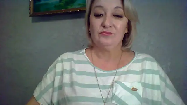 ArielXLoveresss online show from November 20, 8:36 am