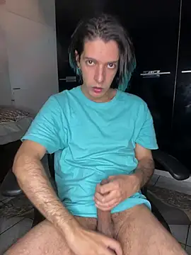 Snapshot of blondetwink chatting on June 4, 10:38 pm blondetwink online show from June 4, 10:38 pm