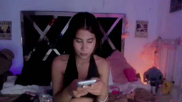 Snapshot of Minami_Nakamura chatting on May 4, 2:07 am Minami Nakamura online show from May 4, 2:07 am
