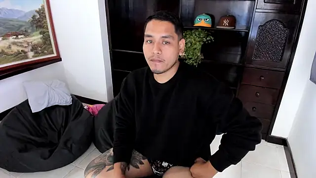 Snapshot of maxflurry_ chatting on March 8, 1:36 pm maxflurry online show from March 8, 1:36 pm