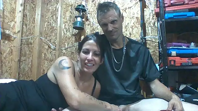 Snapshot of SillyRabbitz chatting on September 14, 8:57 am SillyRabbitz online show from September 14, 8:57 am