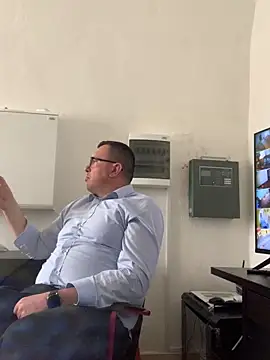 Mike8523 online show from March 20, 7:13 am