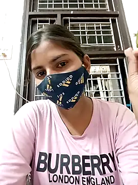 Snapshot of heena-3678 chatting on September 13, 2:06 pm heena-3678 online show from September 13, 2:06 pm